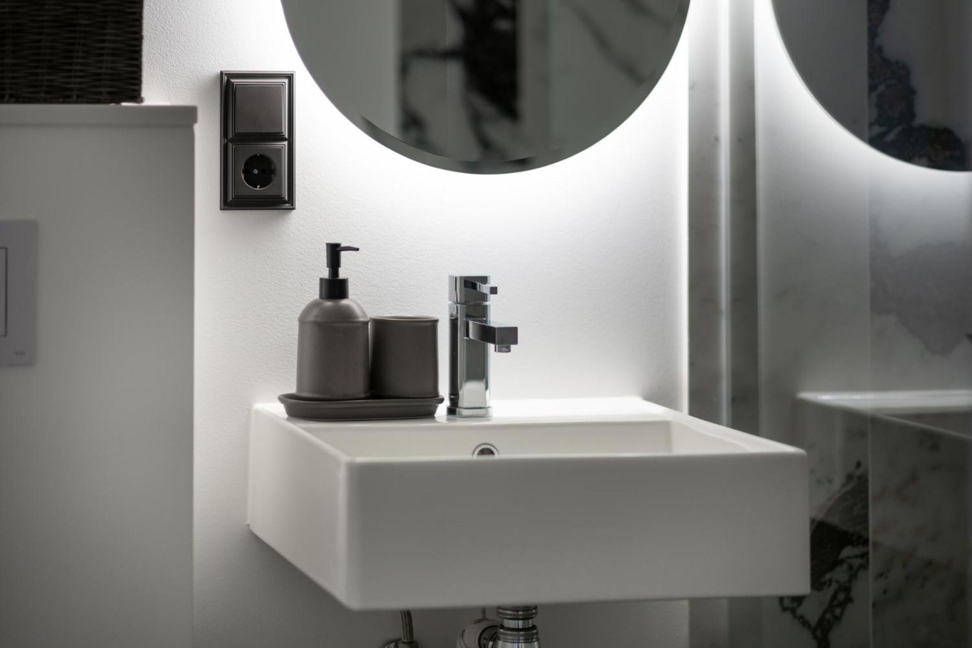 Turgaus Self Check-In Old Town Aparthotel Klaipėda Eksteriør bilde