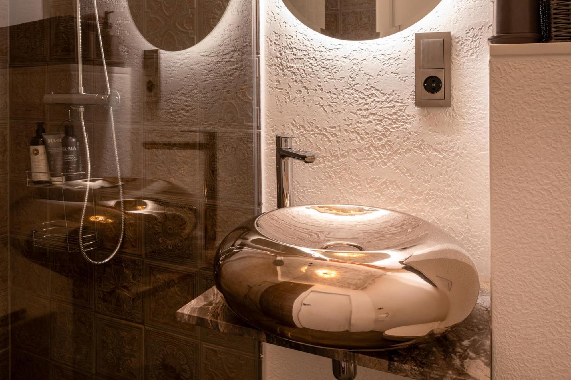 Turgaus Self Check-In Old Town Aparthotel Klaipėda Eksteriør bilde